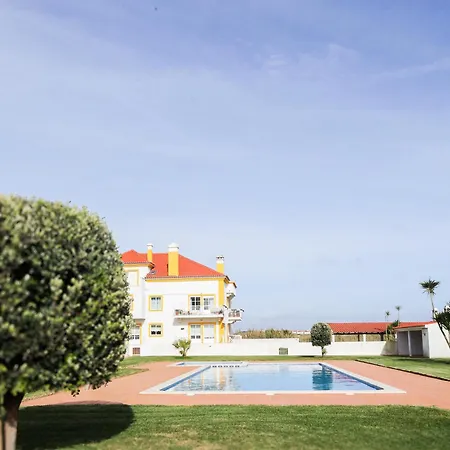 Casa Da Maria - T1 Perto Da Do Baleal Com Piscina Апартаменты *
